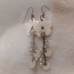Elegant White Floral Dangle Earrings
